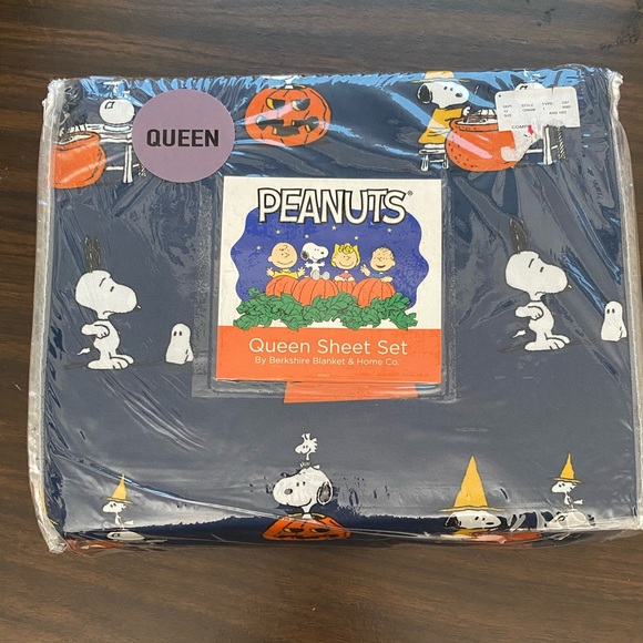 Berkshire Bedding Nwt Berkshire Peanuts Halloween Sheets Queen